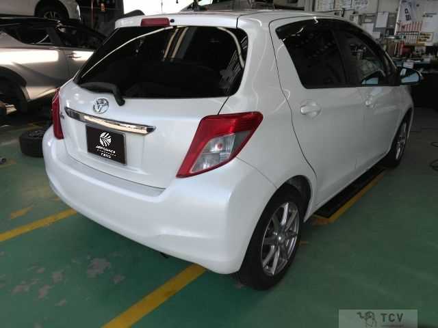 2011 Toyota Vitz