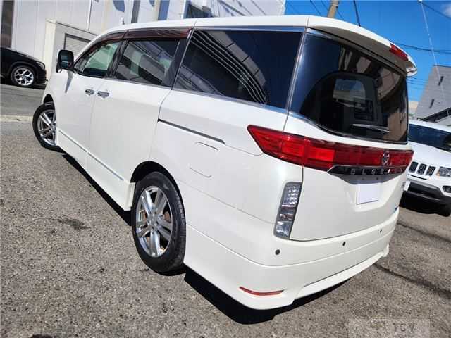 2011 Nissan Elgrand