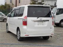 2007 Toyota Noah