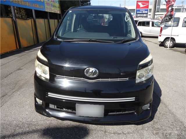 2009 Toyota Voxy