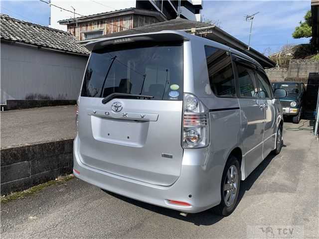 2009 Toyota Voxy
