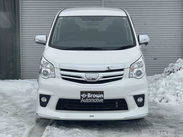 2010 Toyota Noah