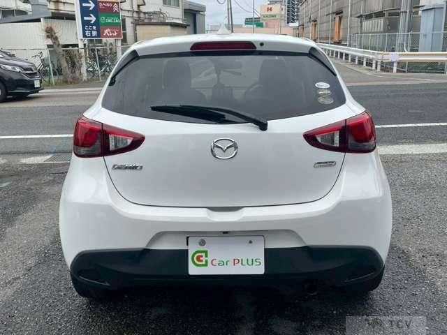 2017 Mazda Demio