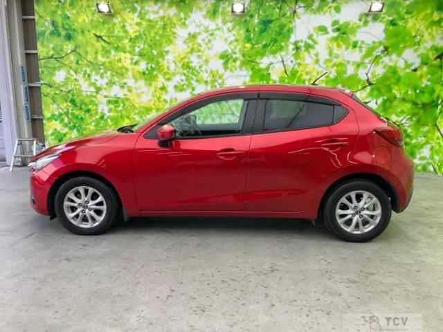 2014 Mazda Demio