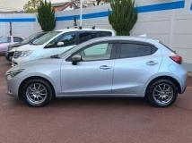 2016 Mazda Demio