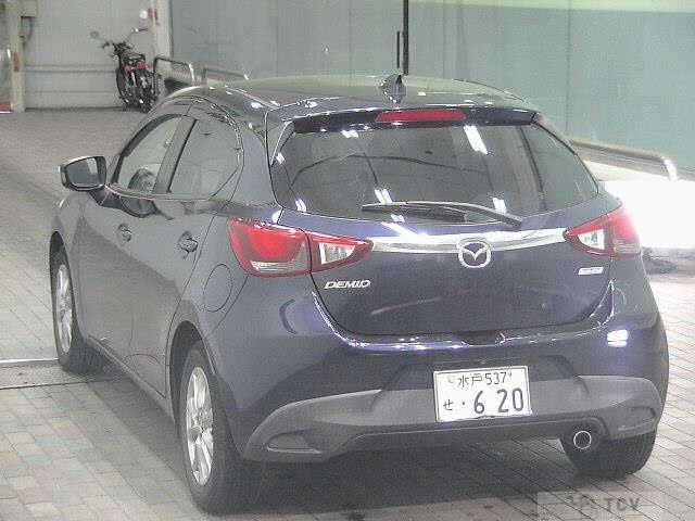 2016 Mazda Demio
