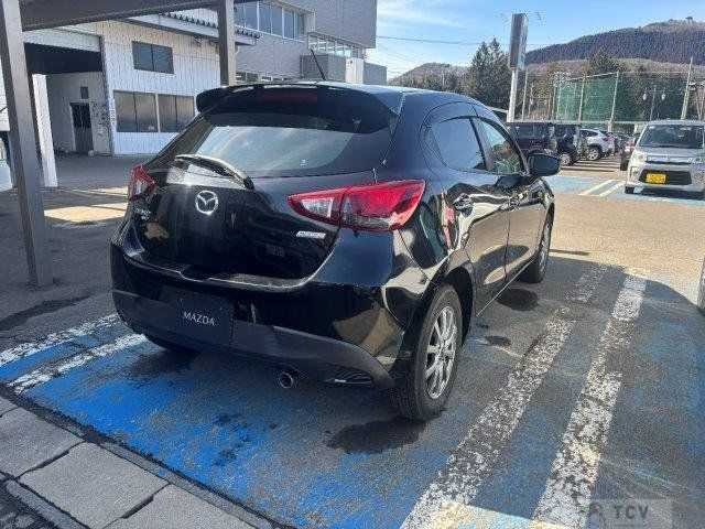 2015 Mazda Demio
