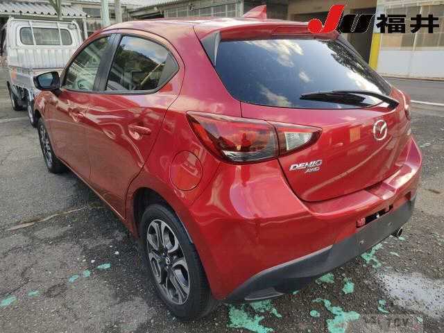 2016 Mazda Demio