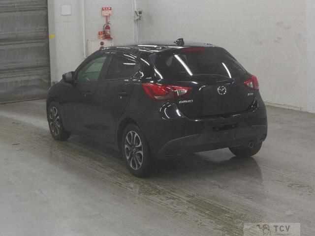 2017 Mazda Demio