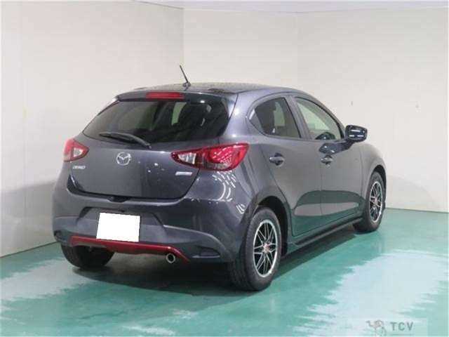 2015 Mazda Demio