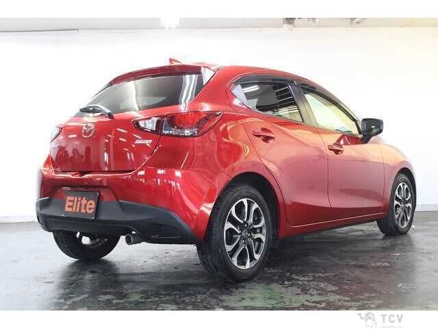2016 Mazda Demio