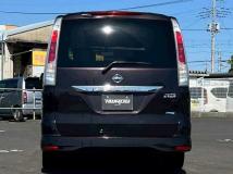 2011 Nissan Serena