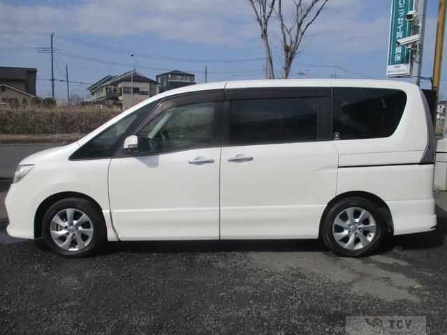 2011 Nissan Serena