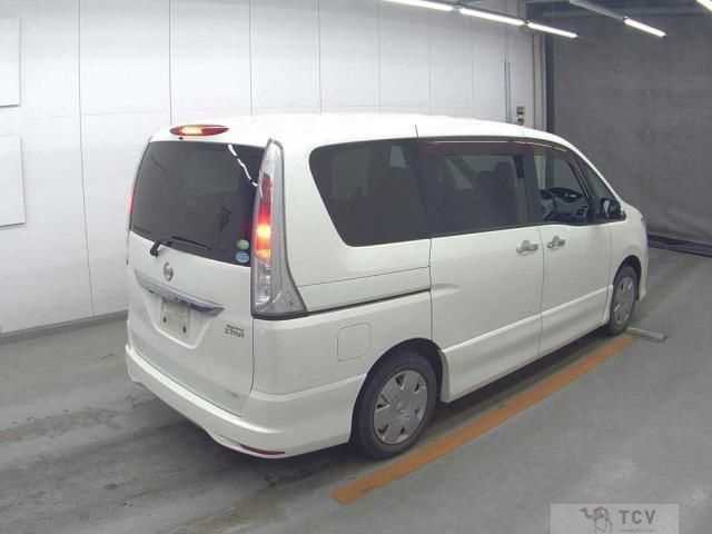 2011 Nissan Serena