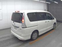 2011 Nissan Serena