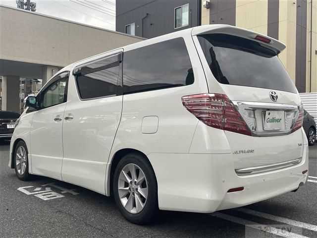 2010 Toyota Alphard