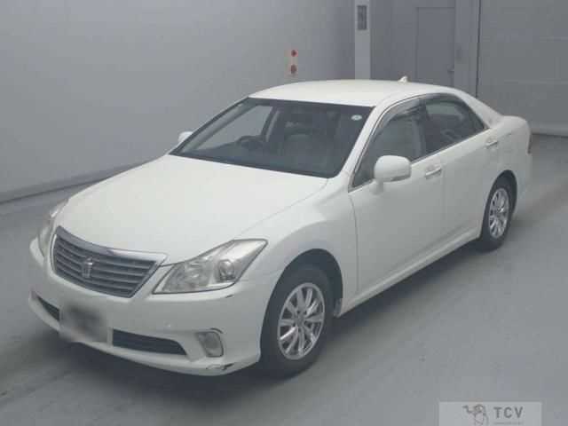 2012 Toyota Crown