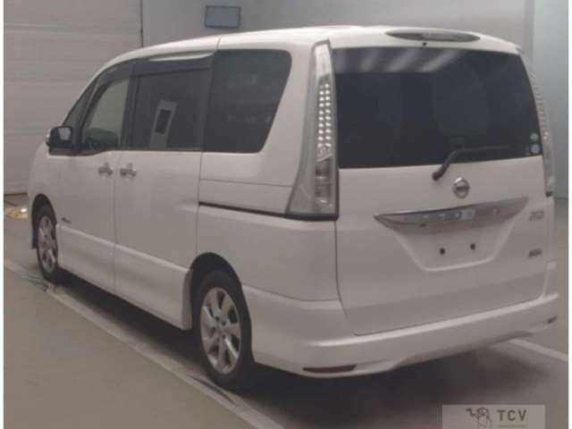 2013 Nissan Serena