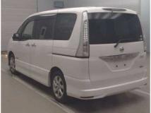 2013 Nissan Serena
