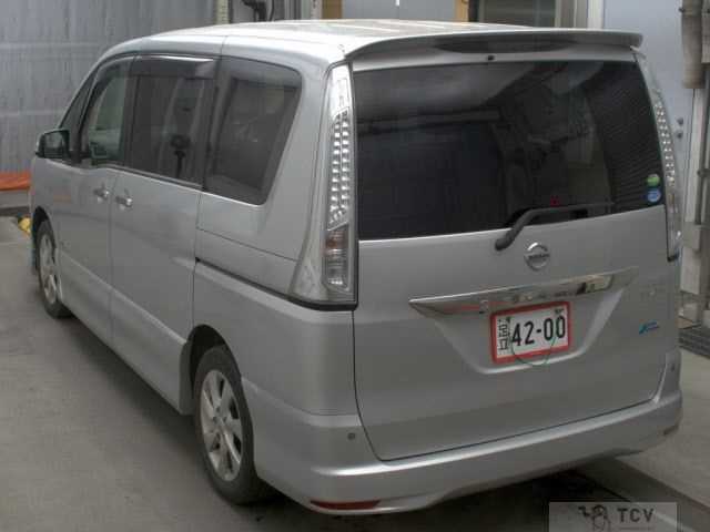 2013 Nissan Serena