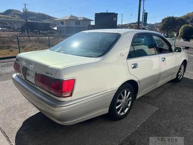 2003 Toyota Crown