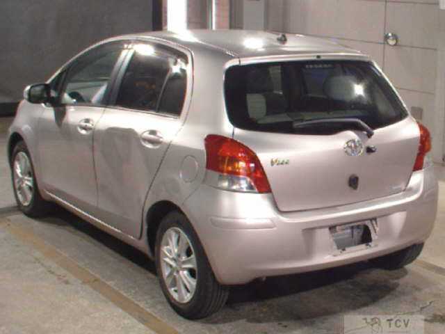 2010 Toyota Vitz