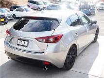 2015 Mazda Axela Sport