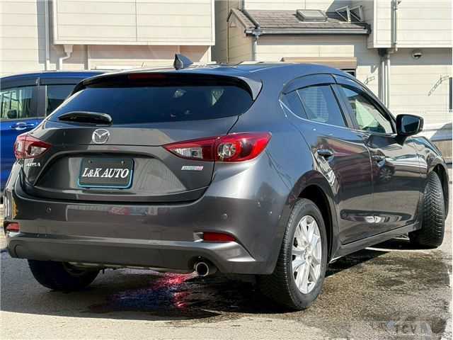 2016 Mazda Axela Sport