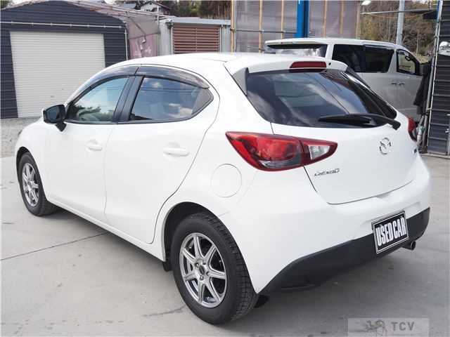 2015 Mazda Demio