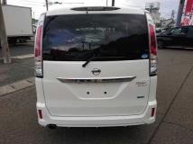 2011 Nissan Serena