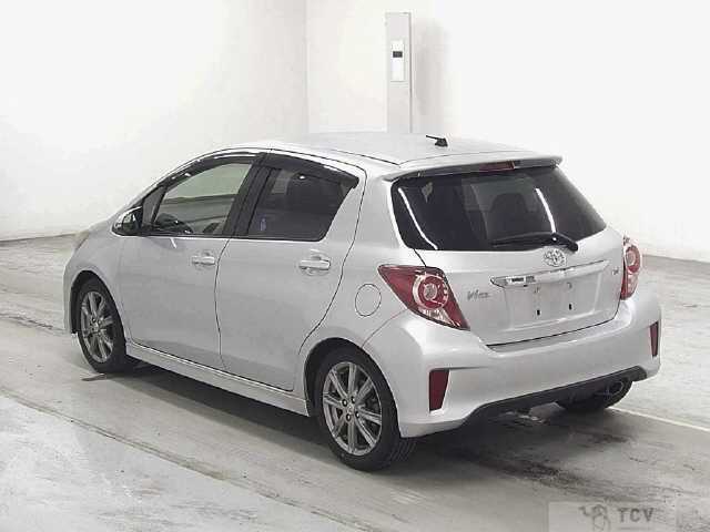 2013 Toyota Vitz