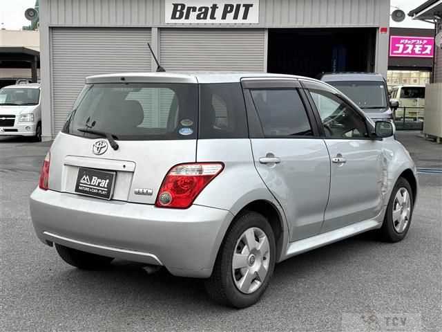 2006 Toyota IST