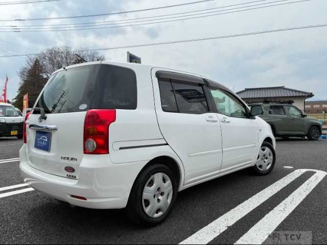 2006 Toyota Raum