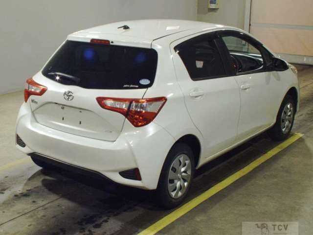 2017 Toyota Vitz