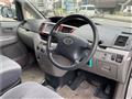 2004 Toyota Noah