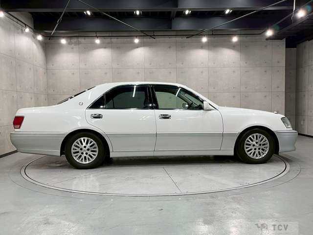 2001 Toyota Crown Royal Series