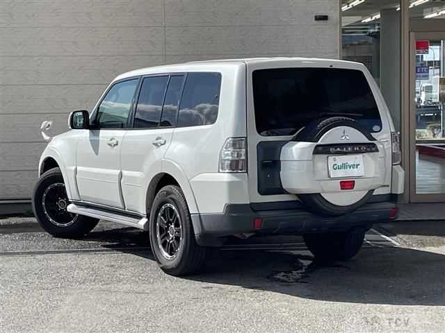 2006 Mitsubishi Pajero