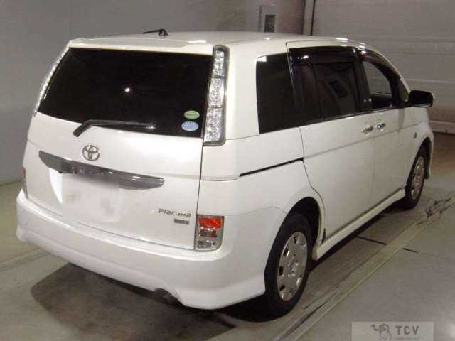 2013 Toyota Isis