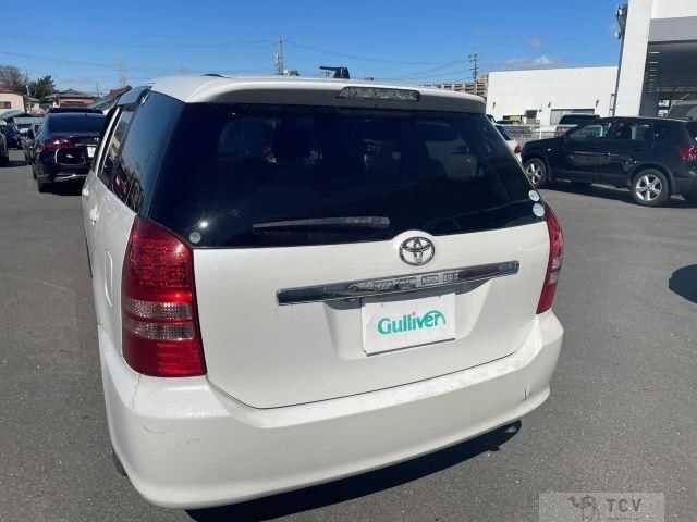 2005 Toyota Wish