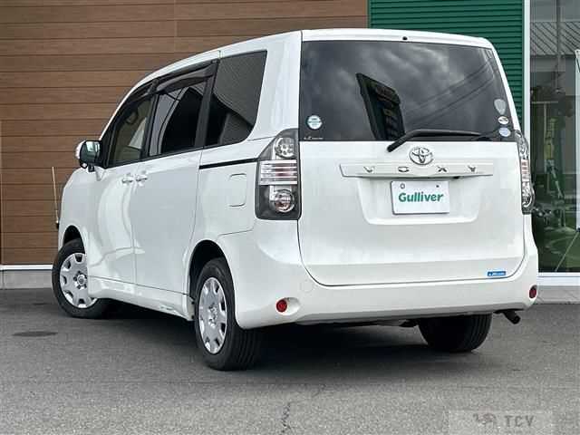 2009 Toyota Voxy