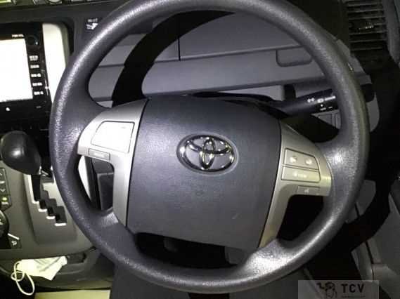 2009 Toyota Voxy