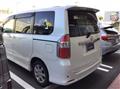 2009 Toyota Noah
