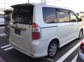 2009 Toyota Noah