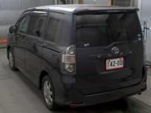 2009 Toyota Voxy