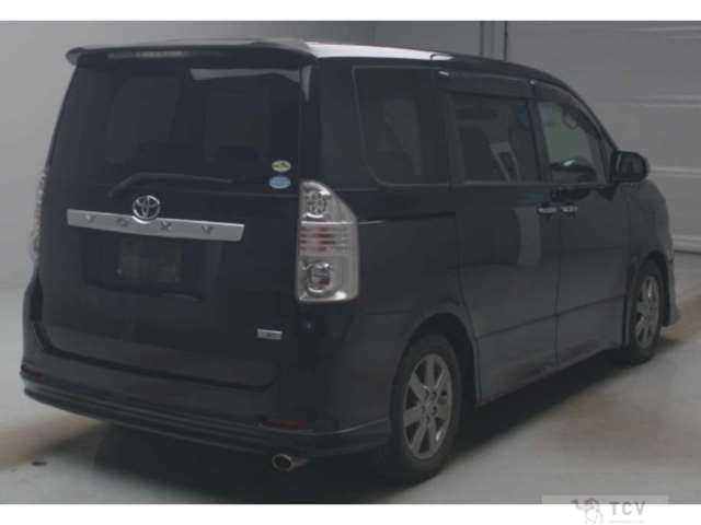 2009 Toyota Voxy