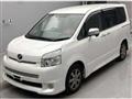 2009 Toyota Voxy