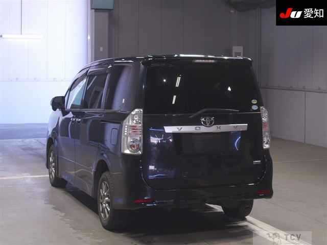 2010 Toyota Voxy
