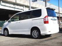 2010 Toyota Noah