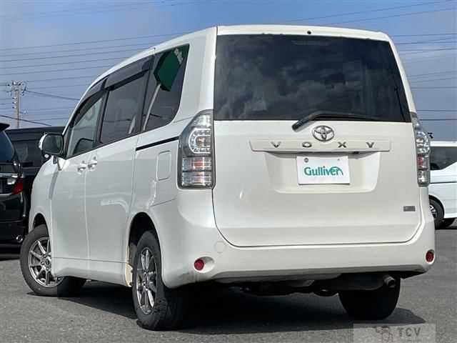 2012 Toyota Voxy