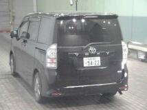 2010 Toyota Voxy